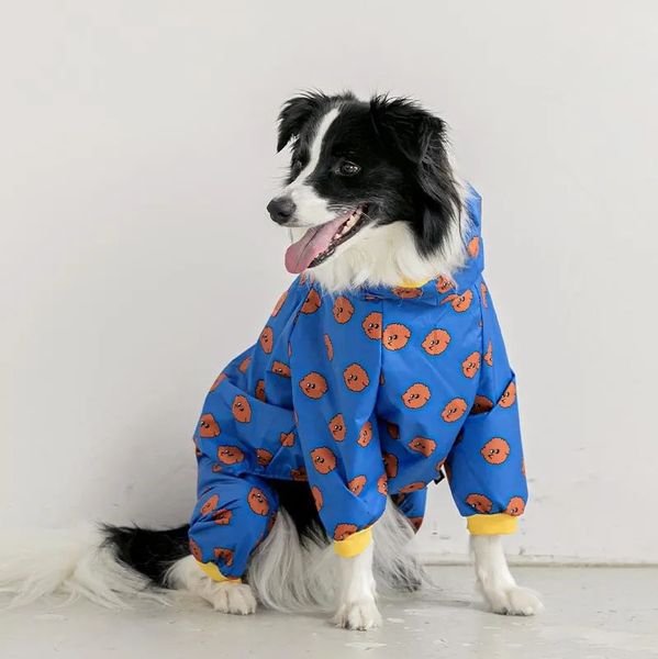 Quatro estações à prova de vento impermeável cão capa de chuva bonito impressão roupas para cães médio grande cães labrador quatro pernas com capuz casaco de chuva 240106