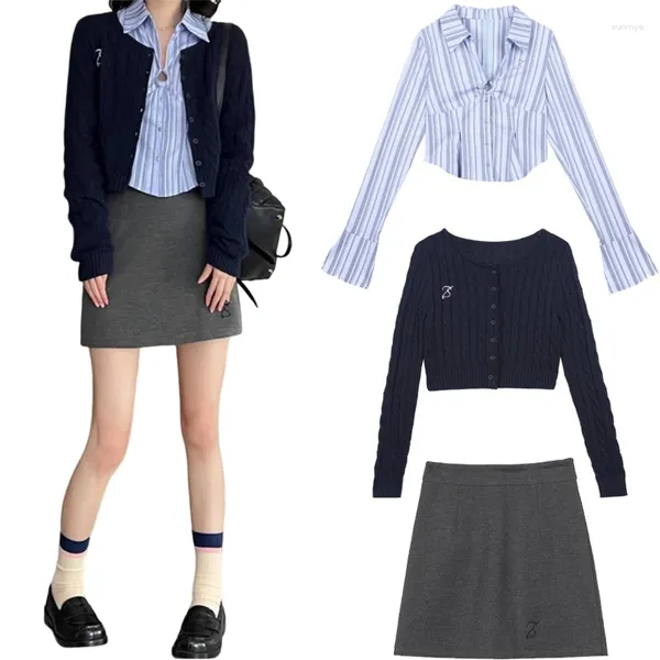 Conjuntos de roupas estilo formal japonês coreano picante menina jk uniforme conjunto listrado manga longa camisa de malha cardigan envolto hip saia 3 peças