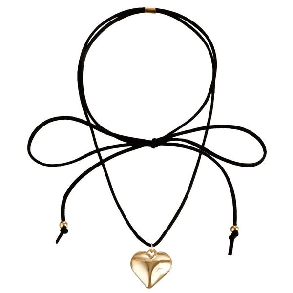 Collana girocollo con ciondolo a cuore grande in velluto nero gotico per donna. Catena regolabile annodata con trama elegante