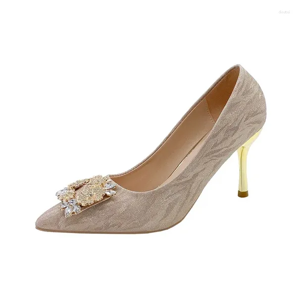 Scarpe eleganti Décolleté da donna 2024 Primavera Estate Tendenza moda femminile Matrimonio Tacchi alti in cristallo Diamante a punta