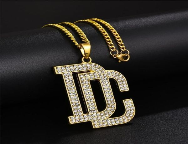 Moda masculina feminina hip hop carta dc grande pingente colar jóias completo strass design 18k banhado a ouro correntes na moda punk necklac9417795