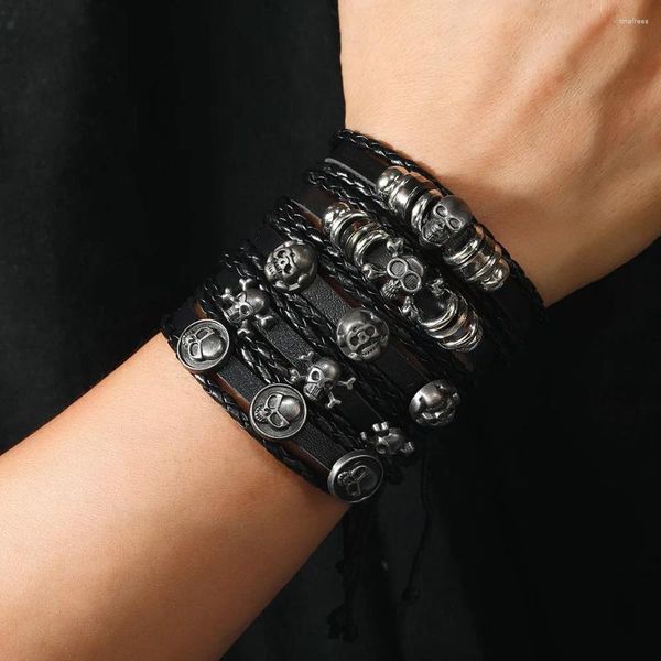 Charm-Armbänder WANGAIYAO2024 Fünfteiliges Punk-Mode-Schädel-Nietenarmband Handgewebtes mehrschichtiges Set Accesso