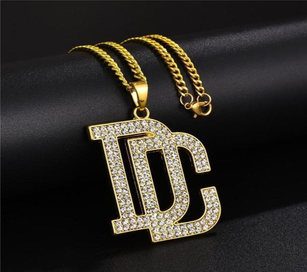 Moda masculina feminina hip hop carta dc grande pingente colar jóias completo strass design 18k banhado a ouro correntes na moda punk necklac8695781