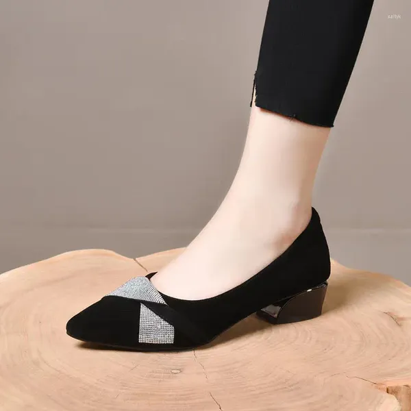 Sapatos de vestido primavera outono saltos femininos confortáveis salto médio slip-on escritório senhora bombas luxo preto veludo lantejoulas fêmeas