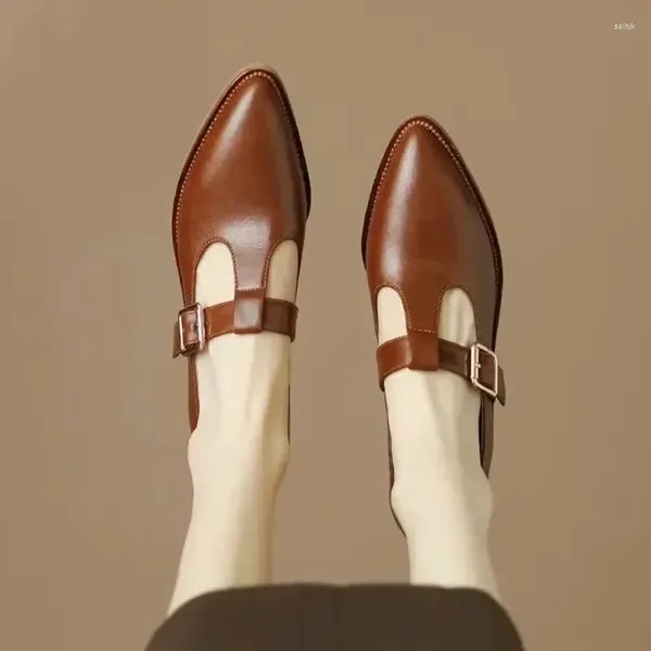 Sapatos de vestido vintage fivela de cinto apontado único para mulheres 2024 primavera couro macio britânico pequeno grosso mid-heel