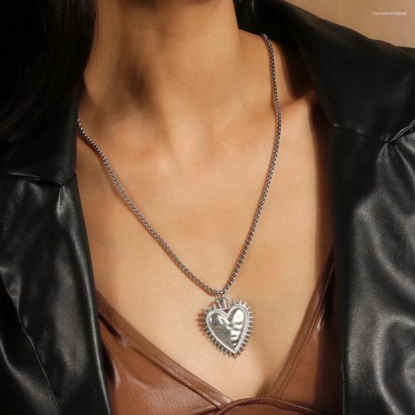 Kolye Kolyeler Vintage Love Heart Hip Hop Punk Punk Klavikül Zinciri Moda Boyun Seksi Retro Tasarım Mücevher Partisi Hediye Toptan