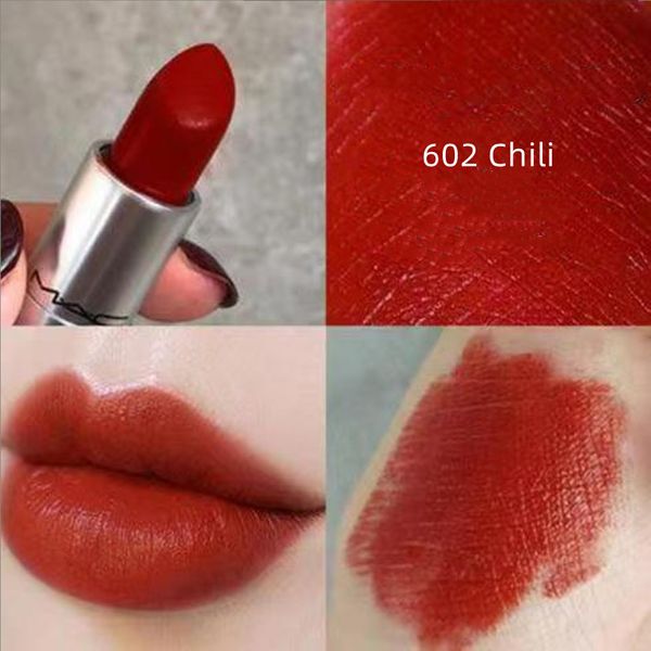 Lippenstift Creme in Your Coffee Frost Lipstick Plum Dandy