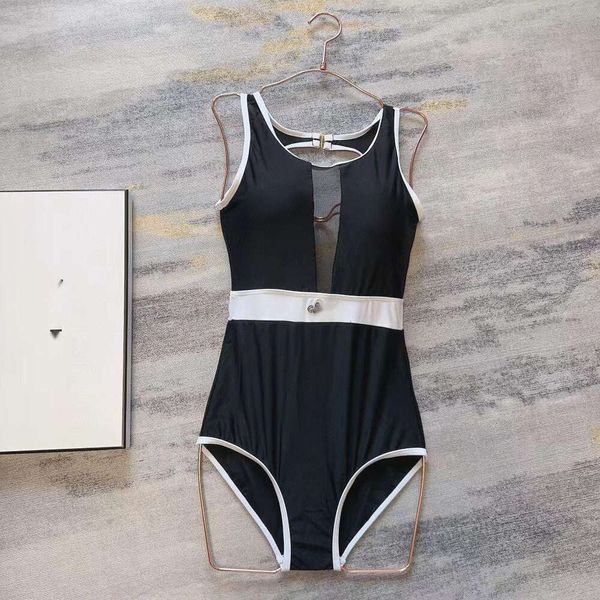 Channel Bikini Cc Designer-Bademode für Damen, schwarz, ärmellos, Netzstoff, sexy, einteiliger Badeanzug für Damen, Netz, rot, offener Rücken, der Fleisch abdeckt und abnimmt