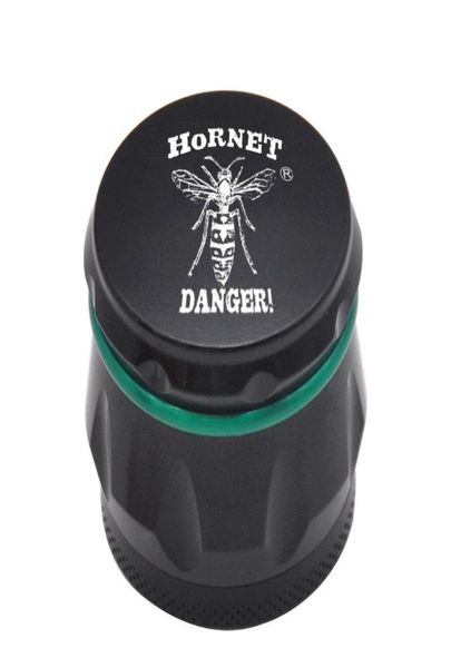 Hornet tambor estilo metal erva moedor com raspador de pólen 43mm 4 peça mini metal tabaco erva moedor dentes afiados 6764412