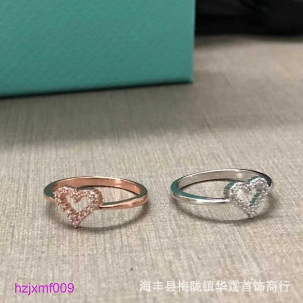 N0ow Designer Tiffanset Bandringe t Family's New Hollow Heart Ring Fashion Simple Net Red Rose Gold Shaped Diamond