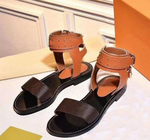 Sandali da donna di lusso Passenger Horizon Designer Silhouette Dress Sandalo Triple Nero Marrone Pelle Ladies Summer Flat Casual Slipper Fashion Slide o0vi #