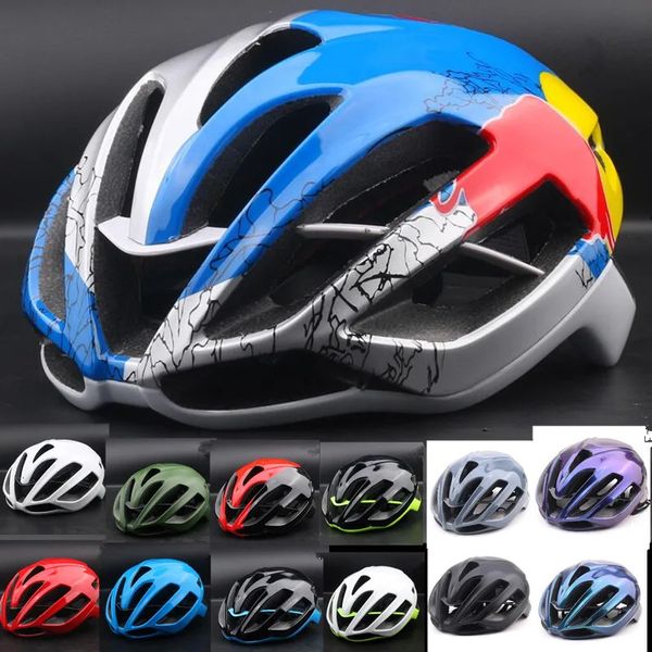 Italia Casco da bici Uomo Ciclismo su strada EPS Schiuma PC Shell Donna Attrezzatura per bicicletta Sport all'aria aperta Tappo di sicurezza BMX Taglia M L 240108