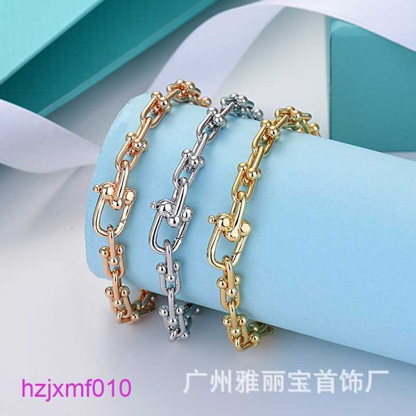 I1nd Designer Tiffanyset Charm-Armbänder t Family Messing vergoldet Savi Same U-förmiges Armband Schlosskette Metallstruktur Cool Wind Hufeisenpaar
