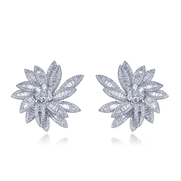 Boucles d'oreilles à tige en argent sterling 925 plaqué or avec diamant en forme de fleur pour femme - Bijoux de luxe et glamour - Vente en gros