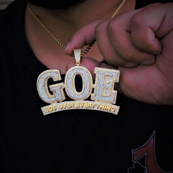 Designer-Schmuck, modisch, heißer Verkauf, Hip-Hop, Bling-Buchstabe „Gott über alles“-Anhänger-Halskette, Zirkonia, große Buchstaben, S925 VVS, Moissanit-Halskette