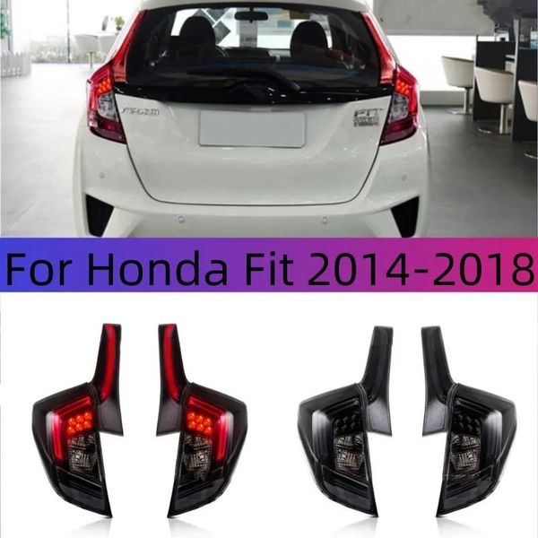 Luzes de estilo automático luzes traseiras LED para Honda Fit 1418 Montagem traseira Modificada RS RS LED LED LIGADA LUZ LUZ LUZ