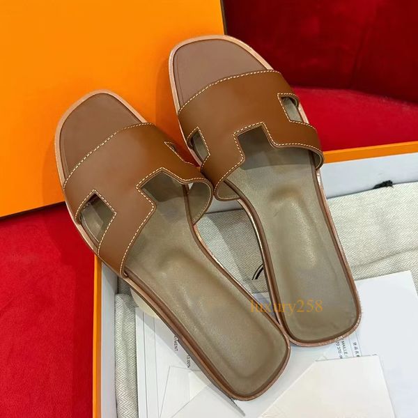 Designer-Hausschuhe, Sandalen, Mode, Buchstaben-Slider, Damen, Outdoor-Wohnungen, Sommer, klassischer Trend, echtes Leder, Urlaubs-Strand-Slides