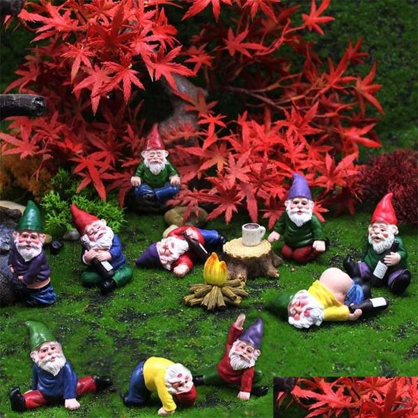 Oggetti decorativi Figurine 12 pezzi / set Mini giardino fatato Gnomi yoga ubriachi Ornamenti in miniatura Set Falò nano Statue Vaso di fiori Deco Ot9Fc