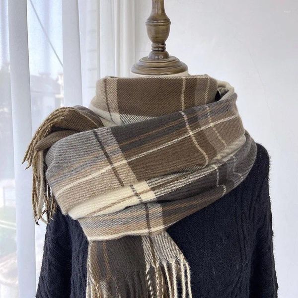 Sciarpe 68X200CM Sciarpa a scacchi Donna Autunno Inverno Scialle coreano Studente giapponese Imitazione Cashmere Tenere al caldo Nappa Collo Nero