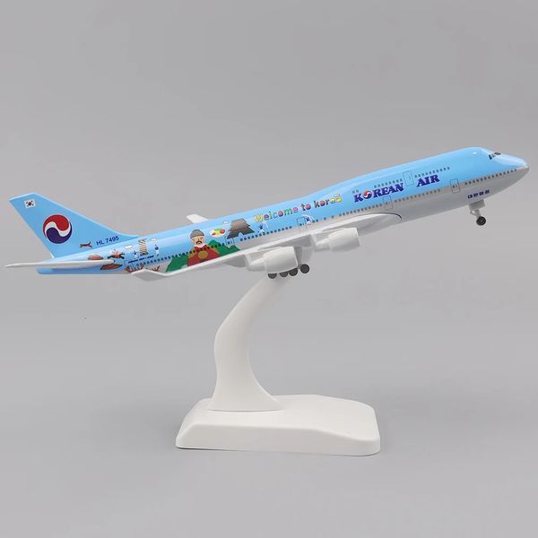 Modelo de aeronave de metal 20cm 1/400 Coreia B747 Material de liga de réplica de metal com ornamento de trem de pouso brinquedos infantis presente de aniversário 240108