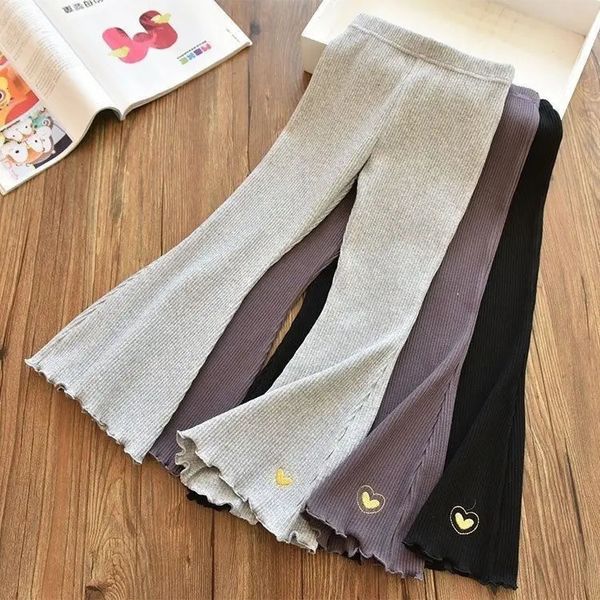 Ragazze dei capretti Flare Legging Arrivo Bambini Pantaloni elastici casual Ricamo a cuore Leggins slim fit Pantaloni estivi per bambina 240108