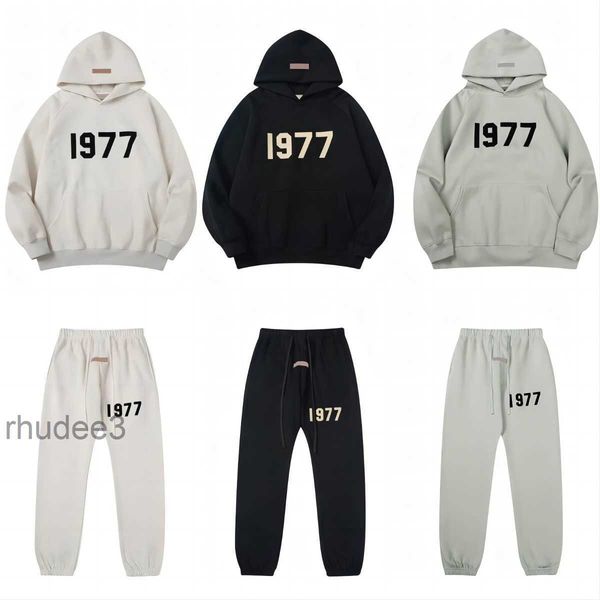 1977 Дизайнерский спортивный костюм Essentialshoodie Ess Hoodie Pullover Толстовки Essentialsweatshirts Комплект топов Качественный мужской женский джемпер с буквенным принтом Sweat 04RW