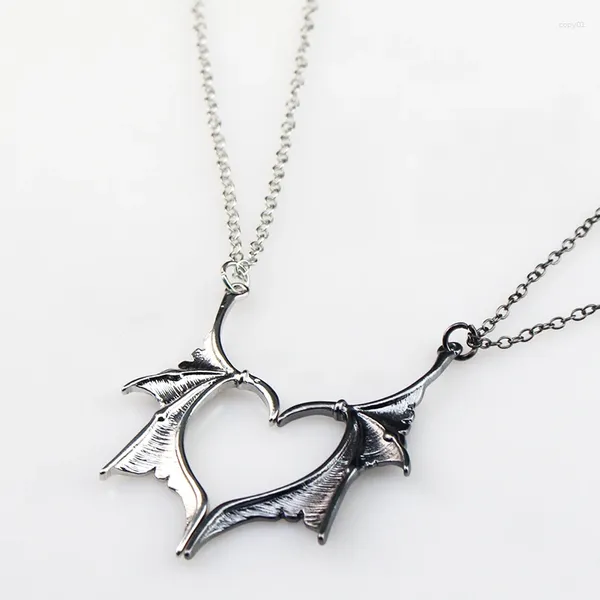 Ожерелья с подвесками, готическое ожерелье для пары, белое, черное сердце с крыльями дракона, романтические модные аксессуары, подарок на день Святого Валентина