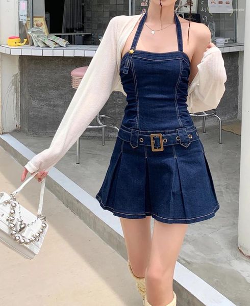 Lässige Kleider Frauen Neckholder Denim Kleid Sommer Sexy Träger dünne kurze blaue koreanische Mode klassische Streetwear Jean mit Gürtel