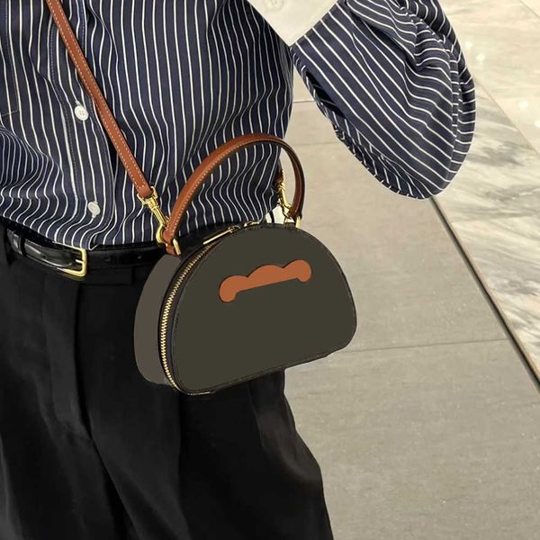 Halbkreis Designer -Tasche hochwertige Einkaufstasche Vintage Schulter -Crossbody -Taschen Braune Frauen Taschen Lederhandtaschen Brieftasche
