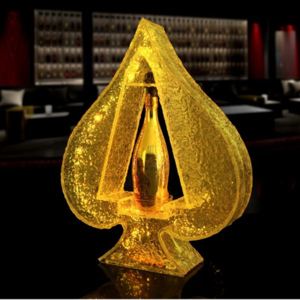 Ice Rock LED leuchtender Ace of Spade Champagnerflaschenpräsenter, wachsender Cocktail-Weinflaschenhalter für Nachtclub-Partys