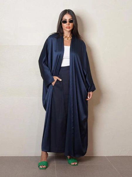 Roupas étnicas Dubai Abaya para Mulheres Muçulmanas Cetim Brilhante Estilo Simples Islâmico Kimono Cor Sólida Hijabi Kaftan Ramadan (sem interior)