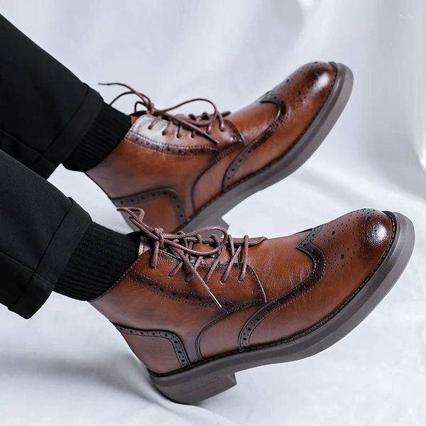 Botas masculinas moda festa de casamento vestido de couro genuíno preto marrom esculpido brogue sapatos cowboy tornozelo bota legal curto botas masculinas