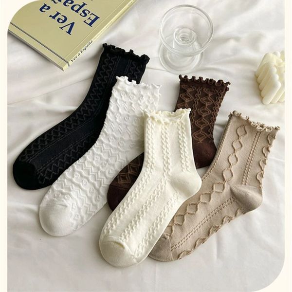 Rüschensocken für Frauen 5 Paare/los Holz Ohr Spitze Mid Crew Mittelrohr Knöchelhoch Atmungsaktiv Schwarz Weiß Calcetines Weiblich S 240109