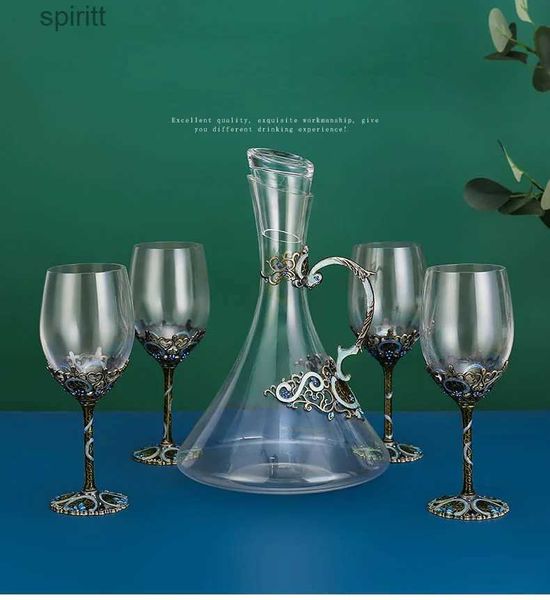 Bicchieri da vino Stile europeo Retro Smalto Bicchiere da vino Decanter Set Calice di cristallo Bicchiere da cocktail Dispenser per vino Lussuose tazze da caffè Confezione regalo YQ240105