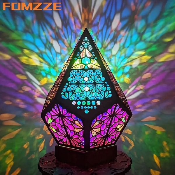 Lampada da terra bohémien in legno, lampada colorata geometrica vuota con ricarica USB Lampada bohémien retrò, luci a LED colorate con diamanti Lampada da scrivania per proiezione 3D