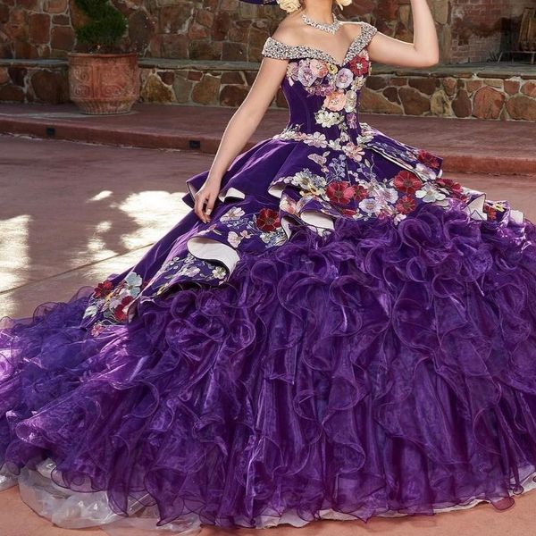 Mor Vestidos de 15 Anos Quinceanera Elbiseler İşlemeli Aplike Boncuklar Tull Tered Girl Tatlı 16 Parti Giyim Robes De Soiree