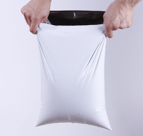 100 Stück / Menge weiße selbstklebende Kuriertaschen Aufbewahrungstaschen Postversandtaschen Brieftasche Kunststoff-Poly-Umschlag-Mailer317g6695618