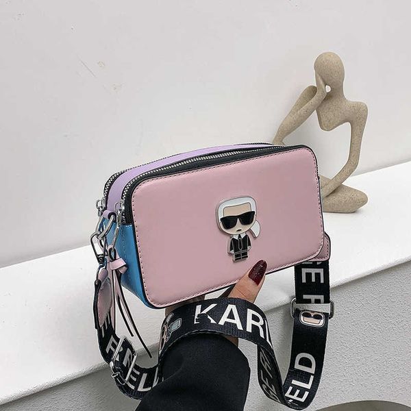 2024 Karl Lagerfield Mulheres Cross Body Designer Bags Estilo Coreano Personalizado Câmera Portátil Couro Versátil Ombro Ocidental Bolsa Alça Larga 240110