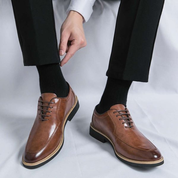 Sapatos Masculinos De Couro Oxford Confortáveis Com Cadarço Na Moda