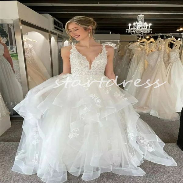 Abito da sposa country boho di classe 2024 con crine di cavallo che sfonda una linea principessa abiti da sposa bohémien con volant a strati tulle elegante pizzo senza schienale sposa chic