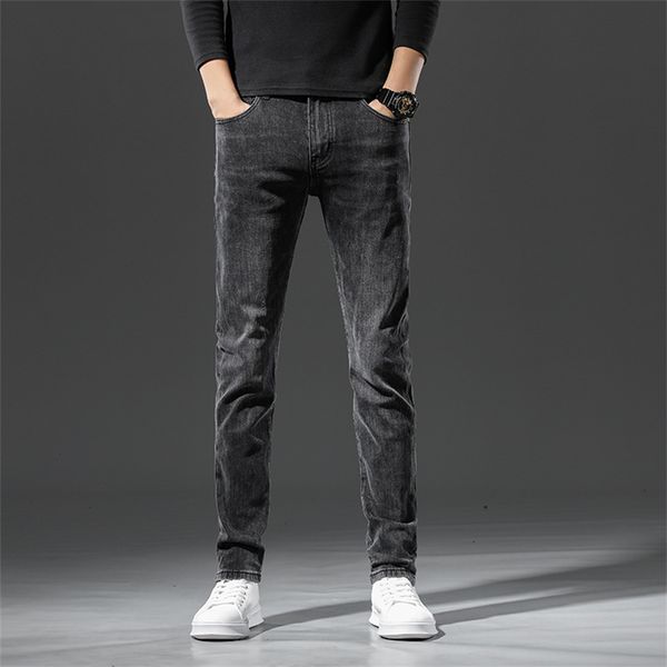 Jeans da uomo slim fit leggings gamba dritta pantaloni a vita media grigio marchio trendy autunno e inverno versatile