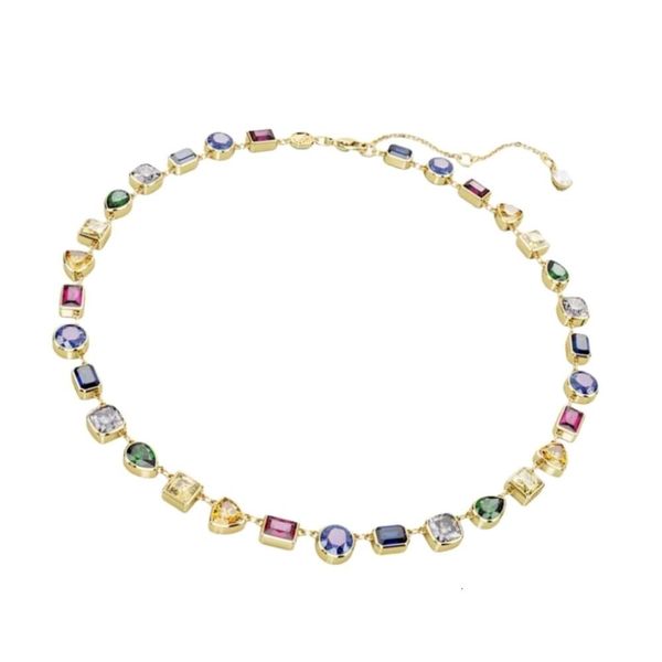 Collana Swarovski da donna di design Collane con ciondolo di alta qualità Collana con dopamina per donne che utilizzano una catena per collare a colori avanzata con cristalli elementali