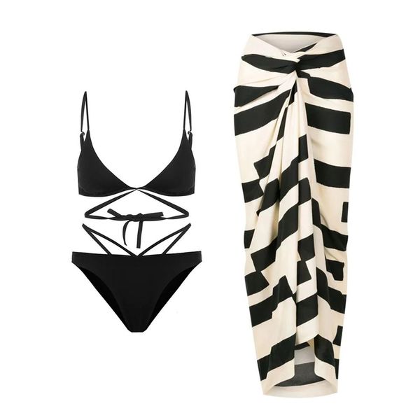 Deck-einfache sexy Bikini Hohlauslager Badeanzug für Mädchen Brasilianer Bikini Schwarz-Weiß-Streifen Deckbedeckung Badeanzug mit Rock