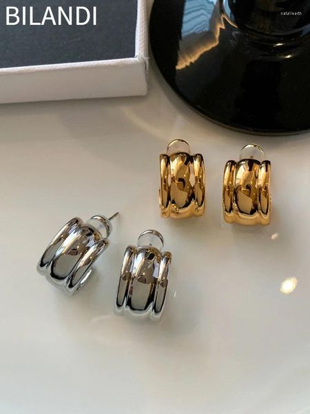 Brincos Bilandi Moda Jóias 925 Agulha de Prata Metal Simplesmente Design Estilo Metálico Cor Dourada para Mulheres