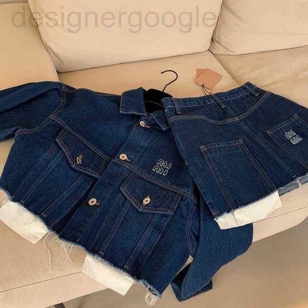 Designer-Jeansjacke, kurze Damenjacken, Miu Frühling, Sommer, Freizeithemd, bestickte Buchstaben, zeigen dünnes Oberteil, hoher Taillenrock, zweiteiliger Temperamentmantel, Sweatshirt