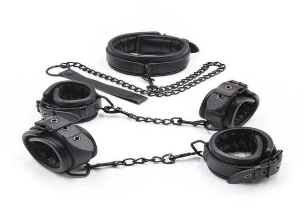 SM Manette regolabili in vera pelle Restrizioni Polsino alla caviglia Collari BDSM Bondage Schiavo Set Gioco per adulti Coppia Donne Legcuffs Y2007275636