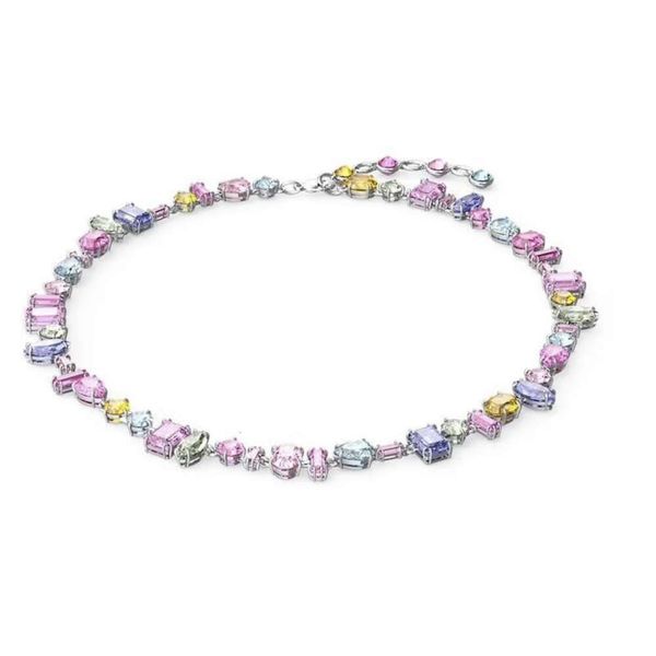Swarovski Anhänger Halskette Designerinnen Frauen Qualität Anhänger Halsketten fließen helle bunte Süßigkeiten Halskette Element Kristall Regenbogen weiße Kragenkette für Frauen