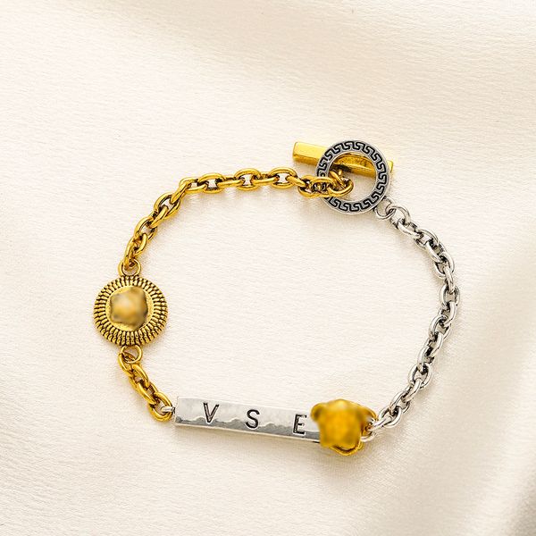 Bracciale di design con catena di gioielli Bracciale con gioielli di fascino da donna Boutique Nuovo braccialetto di regalo di amore per matrimoni di compleanno Stile di moda Dimensioni 18 cm