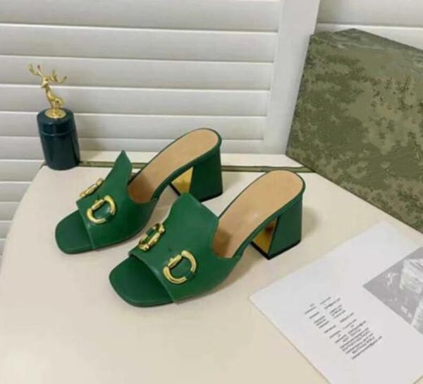 Moda di lusso spiaggia donna sandalo designer piattaforma pantofola mulo sexy estate rialzo altezza tacco spesso pantofole scivoli infradito sandali da spiaggia da donna all'aperto