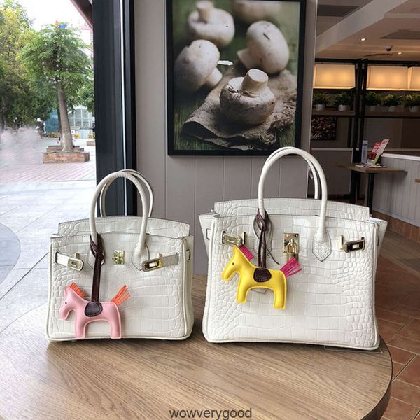 Bolsas de grife de grife de luxo Totas de luxo Bolsa de couro de padrão de crocodilo Bola de couro versátil saco feminino CHIDO DE VELHO DE ONE MESSENSÃO BAGA DE TEXTIÇÃO DA MODANTE